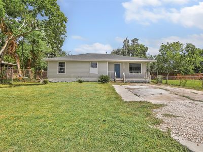 Property at 234 Bay Oaks Dr, La Porte, TX