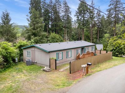1915 Deer Rd