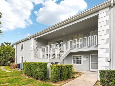 7713 Hillside Ct APT 204