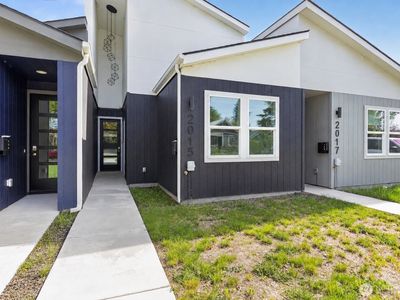 2015 W Nora Street Avenue