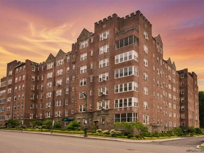 21 N Chatsworth Avenue #3C