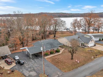 38 Elmhurst Ln
