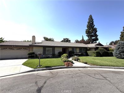 10 E Magna Vista Ave