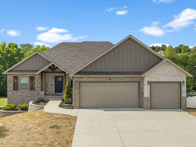 2127 N Bradbury Lane