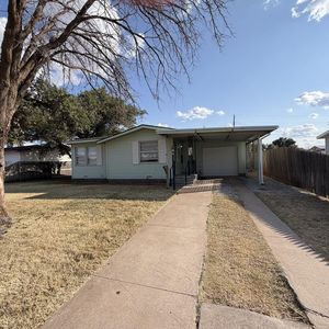 110 Holly Dr