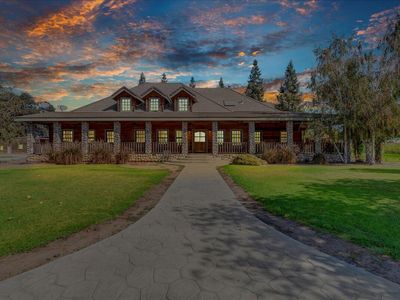 2462 Lewiston Avenue