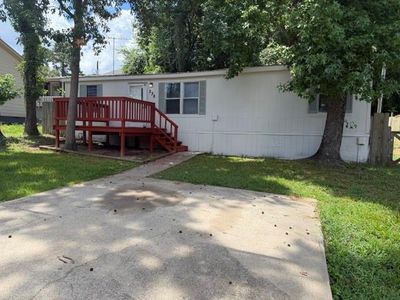 238 Northlawn