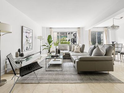 200 E 57th St APT 4N