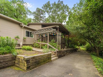 382 Music Mountain Rd