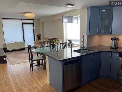 11624 Grosvenor Ln APT 7c