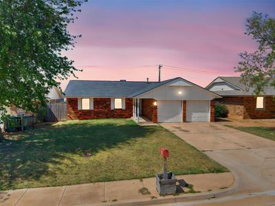Property at 601 Crown Dr, Yukon, OK