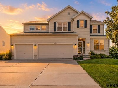 2440 Glacier Dr