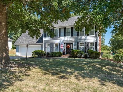 2201 Green Meadows Ct