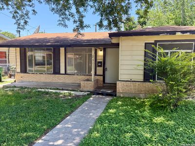 231 W Jewell