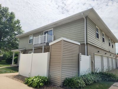 4864 Harmony Pl