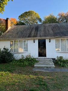 90 Sunset Ave