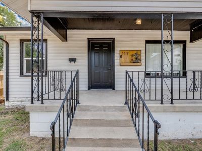 117 W Zimmerly St