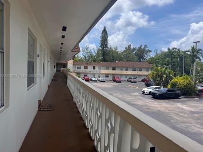 1860 Venice Park Dr APT 208