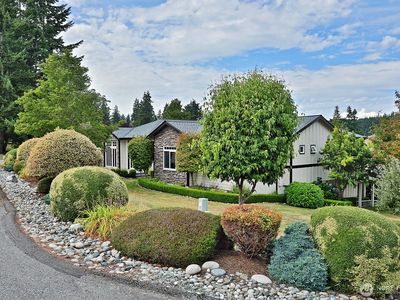 2445 Discovery Place