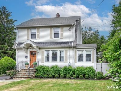 46 Reynolds Drive