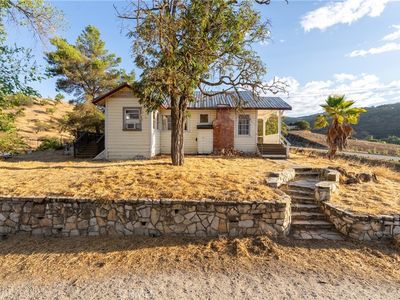 1290 Nacimiento Lake Dr