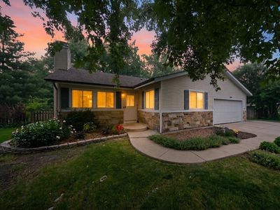 2S445 Sanchez Dr