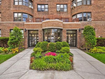 98-120 Queens Blvd APT 6G