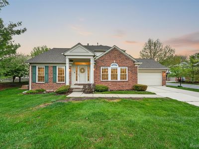 3954 Ravensfield Dr