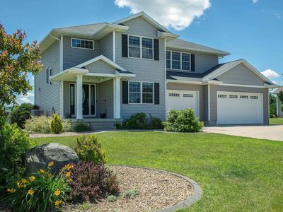 Property at 414 Limerick Dr, Jesup, IA
