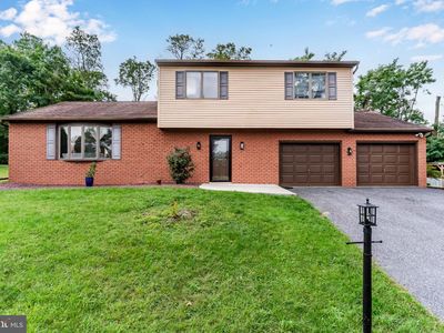 4913 Janelle Dr