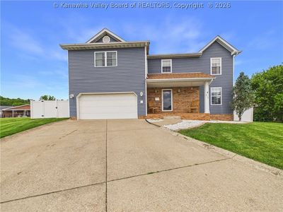 213 David St