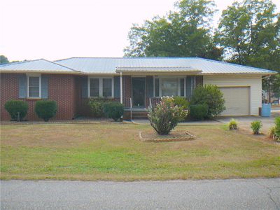 318 Fretwell Dr