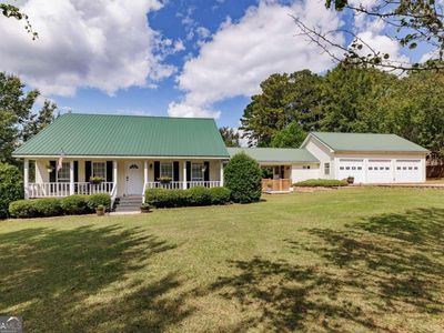 1030 Country Club Ln