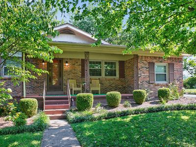 104 College St