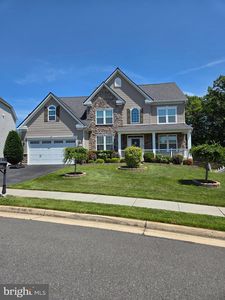 3183 Fledgling Cir