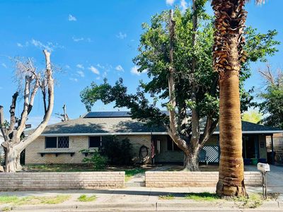 2280 Thomas Dr