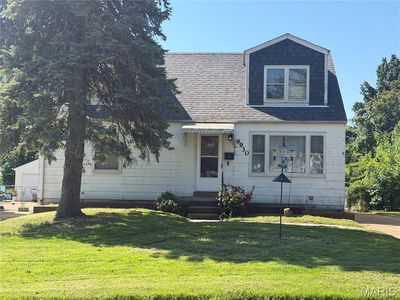9930 Iveland Dr