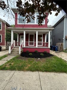 36 Mariner St