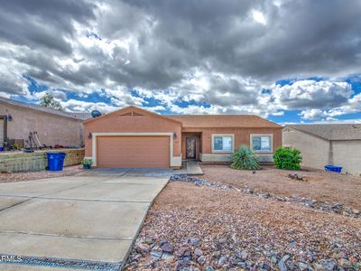 426 W HIGHLANDS Drive