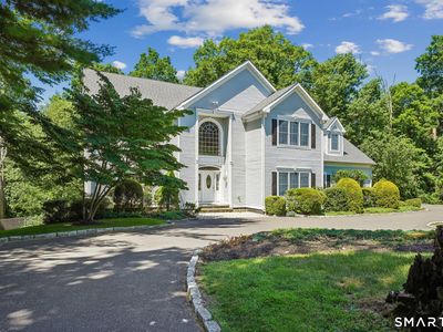 132 East Hunting Ridge Road