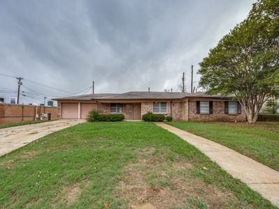 Property at 1706 S Travis Ave, Denison, TX