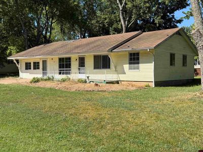 1104 Leonard Dr