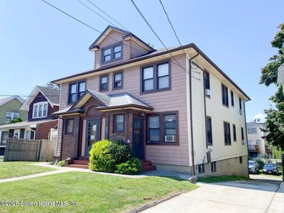 172-174 Llewellyn Pl