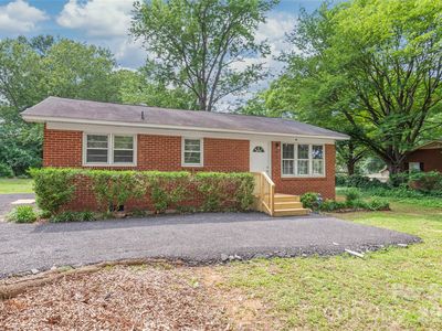 607 N Rocky River Rd