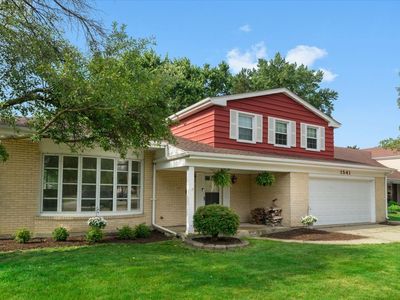 1541 E Lake Louise Dr