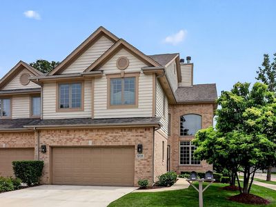 Property at 5131 Creek Dr, Western Springs, IL