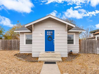 112 17th Ave S