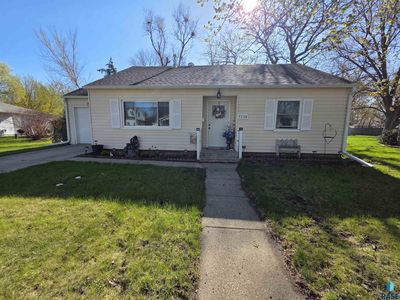Property at 1230 Utah Ave SE, Huron, SD