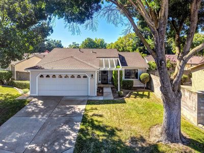 7413 Sunny Meadows Ln