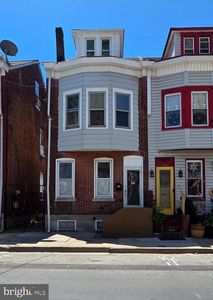 143 Grand St